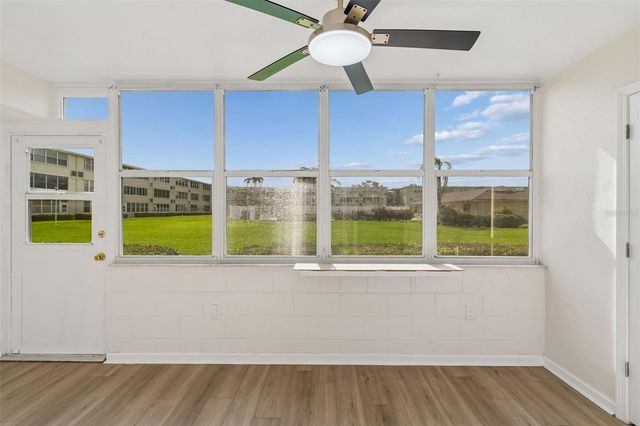 8101 11TH STREET N 125, St Petersburg, FL 33702