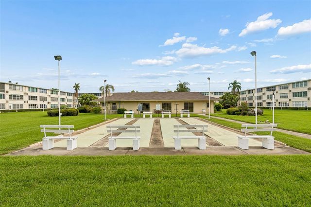 8101 11TH STREET N 125, St Petersburg, FL 33702