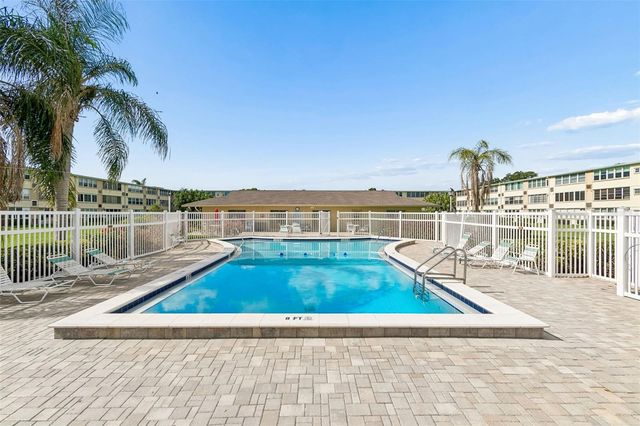 8101 11TH STREET N 125, St Petersburg, FL 33702