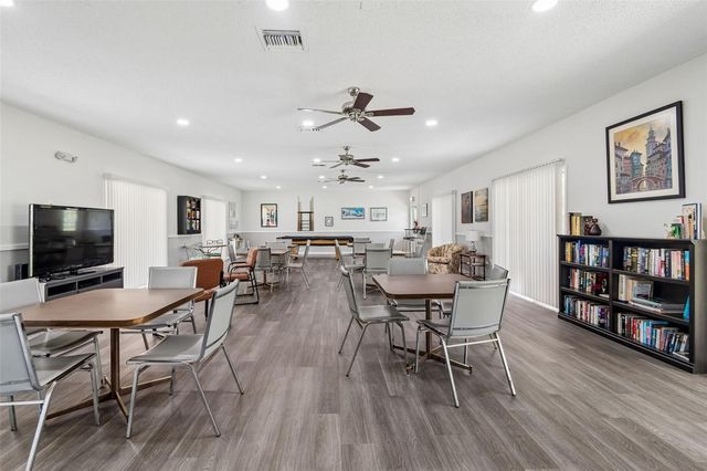 8101 11TH STREET N 125, St Petersburg, FL 33702