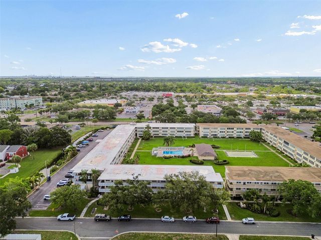 8101 11TH STREET N 125, St Petersburg, FL 33702