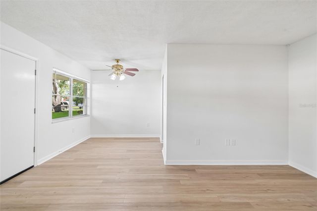 8101 11TH STREET N 125, St Petersburg, FL 33702