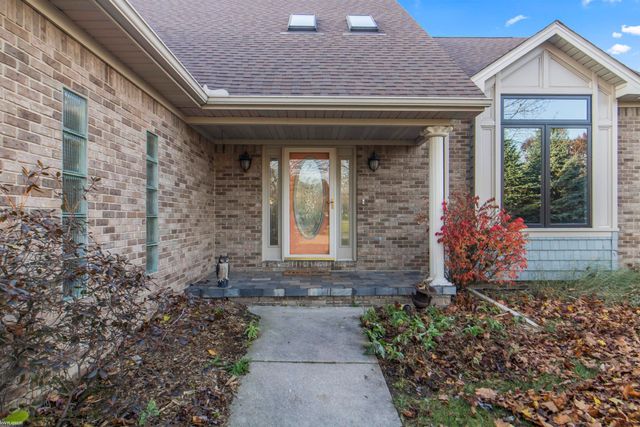 758 Highland Drive, Saint Clair, MI 48079