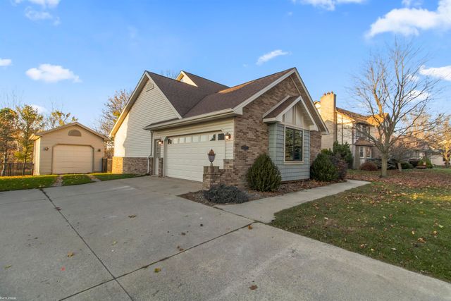 758 Highland Drive, Saint Clair, MI 48079