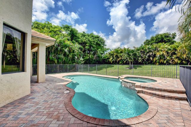 3424 Collonade Drive, Wellington, FL 33449