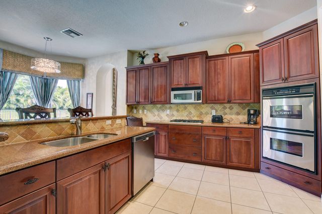 3424 Collonade Drive, Wellington, FL 33449