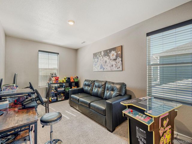 616 Sawyers Pond Dr, Windsor, CO 80550