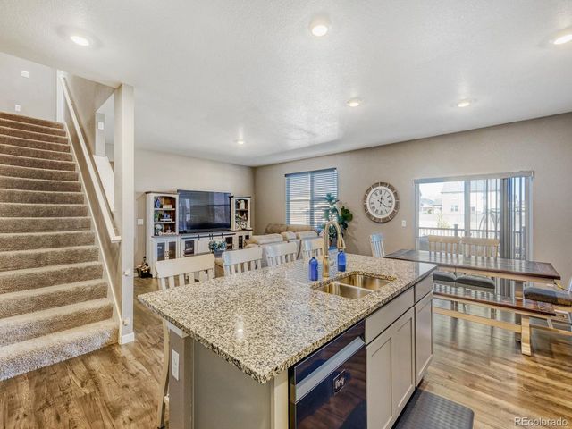 616 Sawyers Pond Dr, Windsor, CO 80550