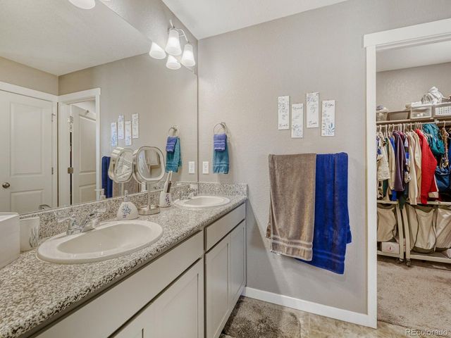 616 Sawyers Pond Dr, Windsor, CO 80550