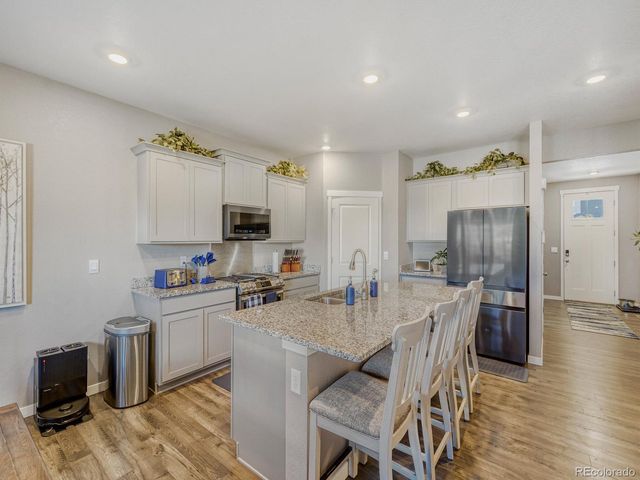 616 Sawyers Pond Dr, Windsor, CO 80550