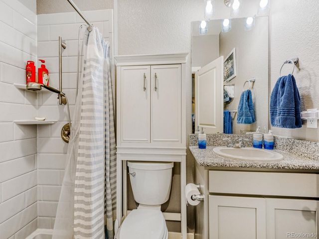 616 Sawyers Pond Dr, Windsor, CO 80550