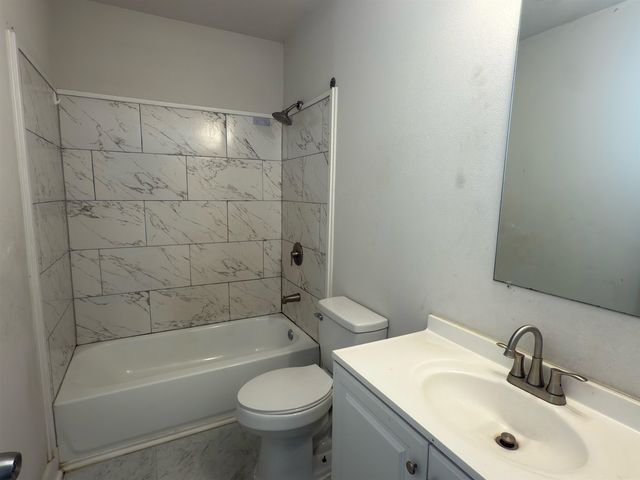 3615 Thomas Dr, Houma, LA 70363