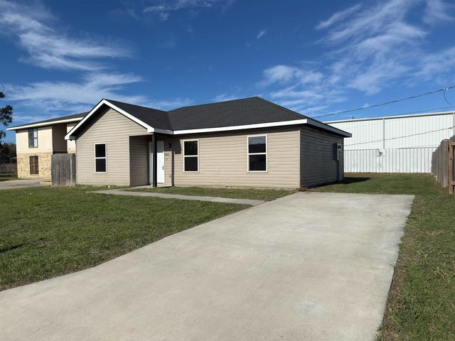 3615 Thomas Dr, Houma, LA 70363