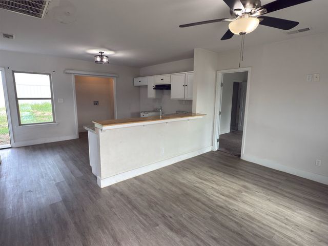 3615 Thomas Dr, Houma, LA 70363