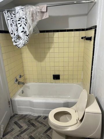 816 Algonquin Street, Detroit, MI 48215