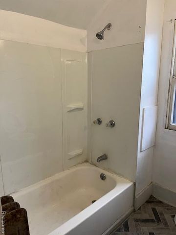 816 Algonquin Street, Detroit, MI 48215