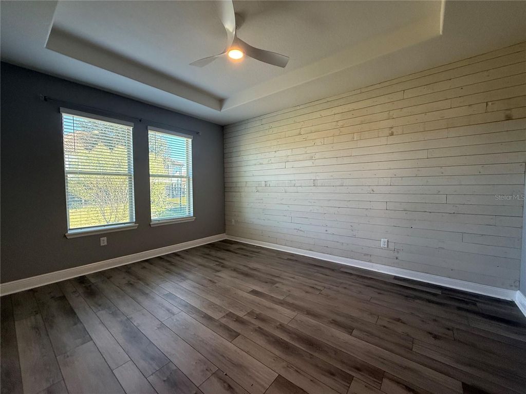 Image 8 of property listing at 4231 PRIMA LAGO DRIVE, Lakeland, FL 33810