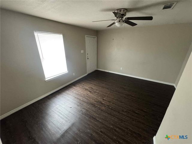 205 Erby Avenue C, Copperas Cove, TX 76522