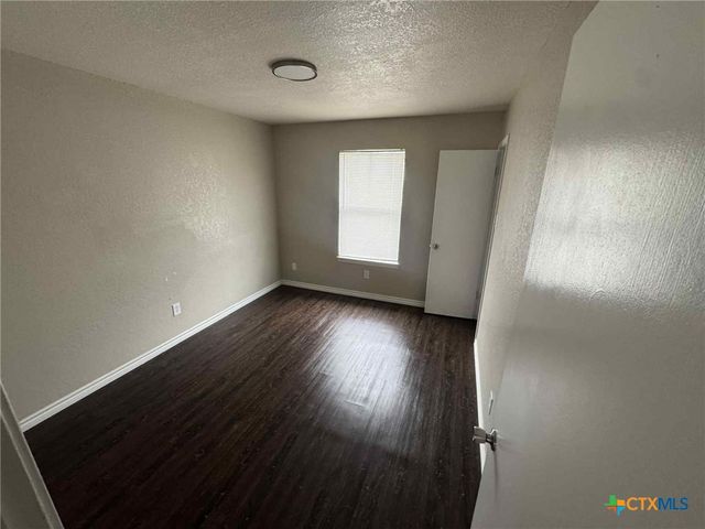 205 Erby Avenue C, Copperas Cove, TX 76522