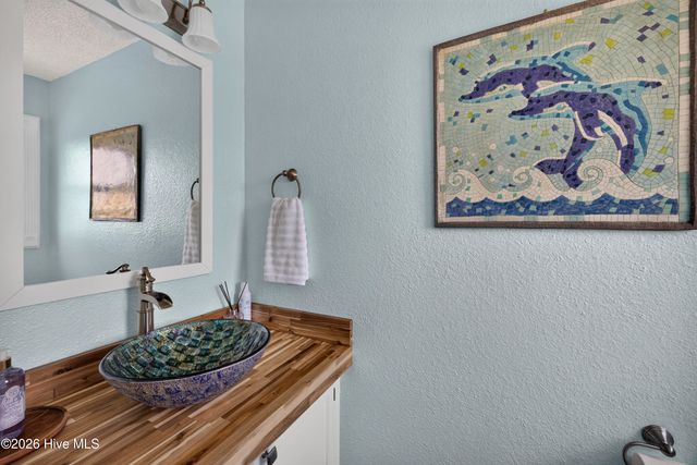 216 Oyster Lane, N Topsail Beach, NC 28460