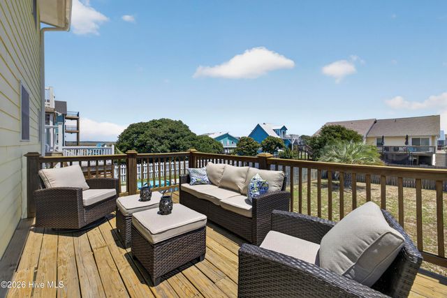 216 Oyster Lane, N Topsail Beach, NC 28460