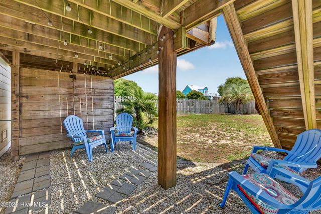 216 Oyster Lane, N Topsail Beach, NC 28460