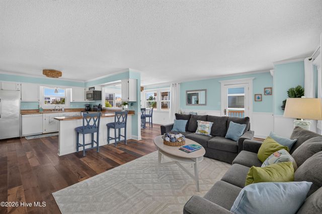 216 Oyster Lane, N Topsail Beach, NC 28460