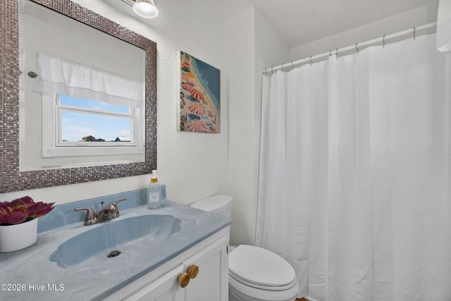 216 Oyster Lane, N Topsail Beach, NC 28460