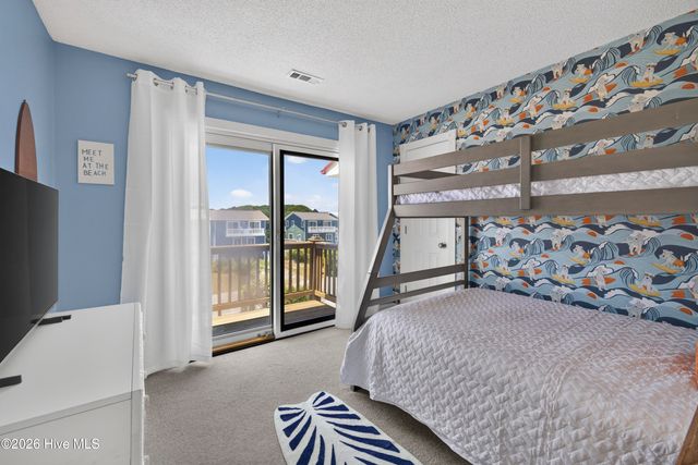 216 Oyster Lane, N Topsail Beach, NC 28460