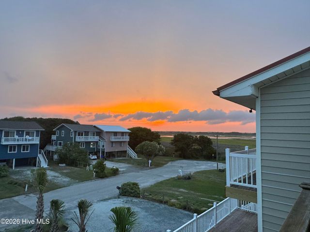 216 Oyster Lane, N Topsail Beach, NC 28460