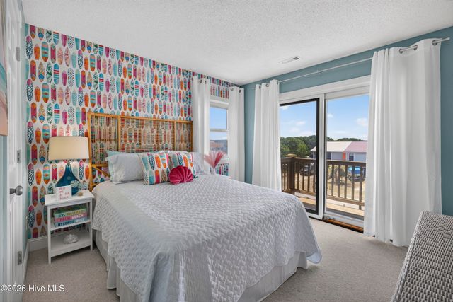 216 Oyster Lane, N Topsail Beach, NC 28460