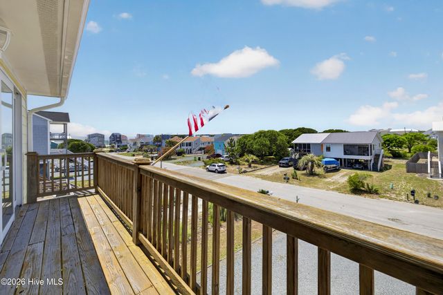 216 Oyster Lane, N Topsail Beach, NC 28460