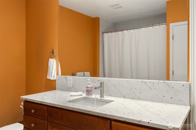 11004 NE 11th Street #404, Bellevue, WA 98004