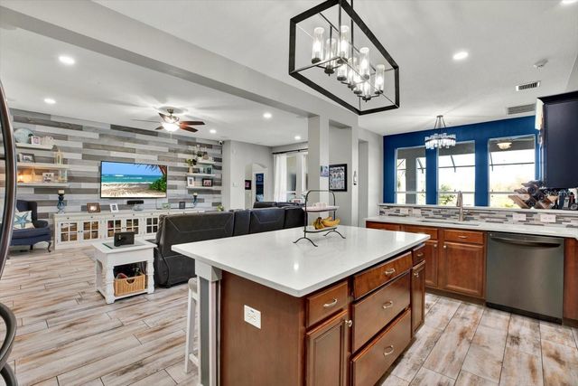 7023 DERWENT GLEN CIRCLE, Land O Lakes, FL 34637