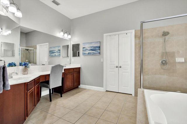 7023 DERWENT GLEN CIRCLE, Land O Lakes, FL 34637