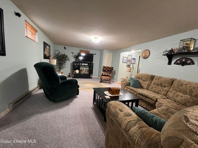 1935 E Sundance DR, Post Falls, ID 83854