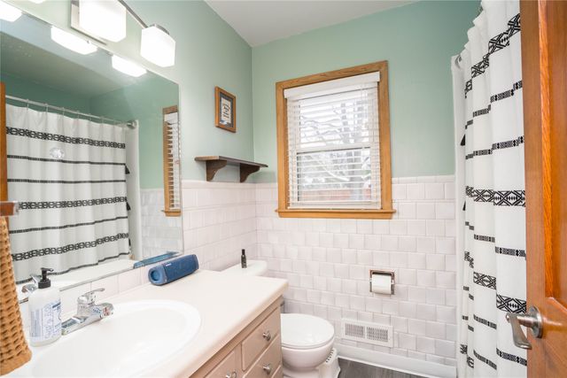 112 NW Des Moines Street, Ankeny, IA 50023