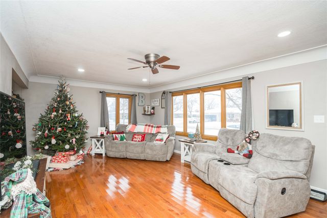 112 NW Des Moines Street, Ankeny, IA 50023