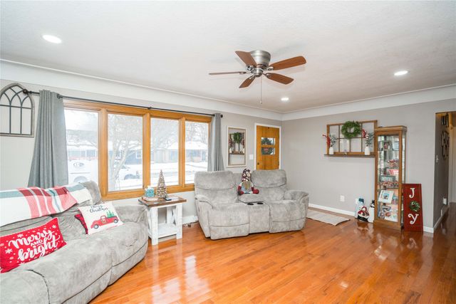 112 NW Des Moines Street, Ankeny, IA 50023