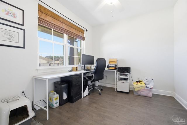 2279 Hadleigh Hills Ct, Navarre, FL 32566