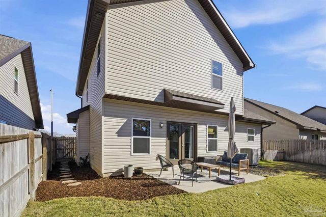 2279 Hadleigh Hills Ct, Navarre, FL 32566