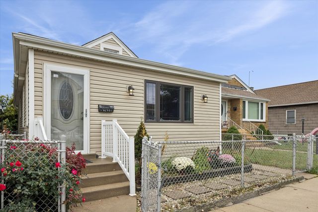 7211 W 58th Place, Summit, IL 60501