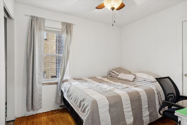 7211 W 58th Place, Summit, IL 60501