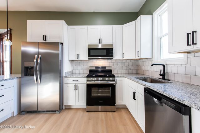 424 Gwendolyn St, Louisville, KY 40203