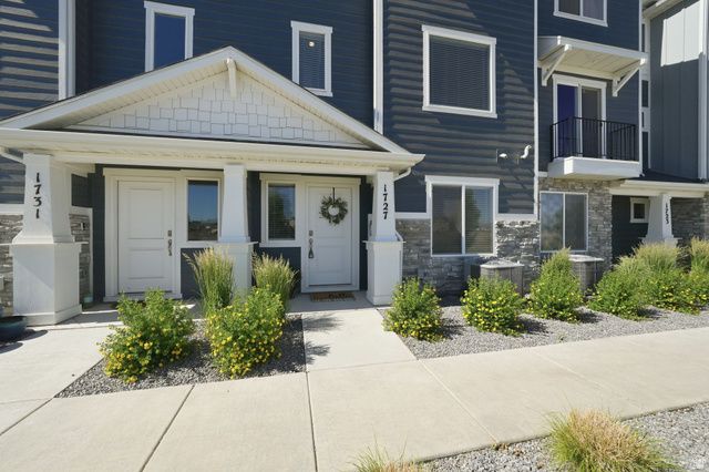1727 E WOLVERINE WAY, Eagle Mountain, UT 84005