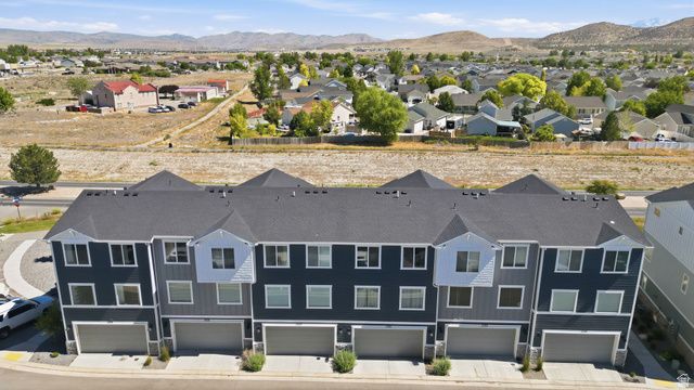 1727 E WOLVERINE WAY, Eagle Mountain, UT 84005