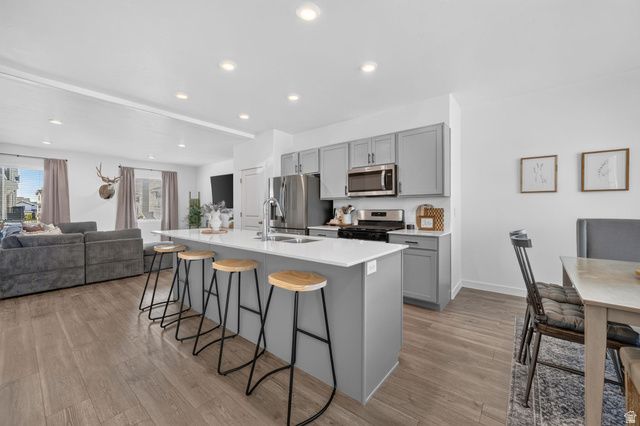 1727 E WOLVERINE WAY, Eagle Mountain, UT 84005
