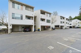 20301 19th Avenue NE #602, Shoreline, WA 98155