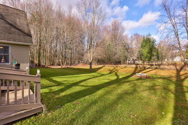 2122 Heather Way, Gladwin, MI 48624