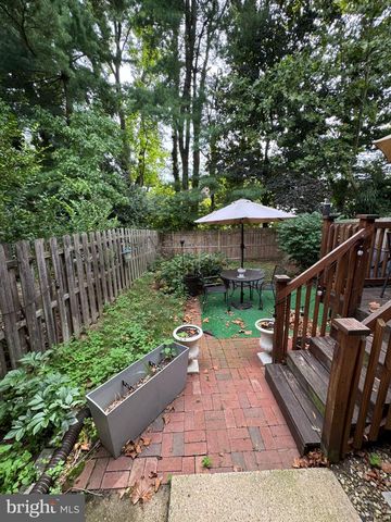 54 SOUTHGATE DR, Mount Laurel, NJ 08054